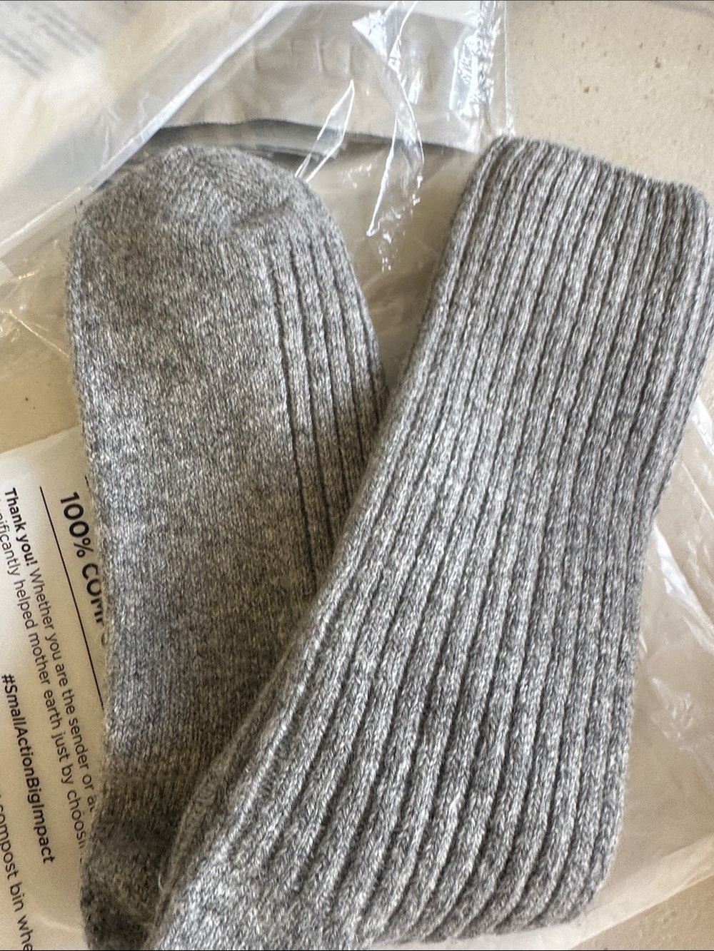 Cashmere Ribbed Trouser socks - Picture 2 of 2